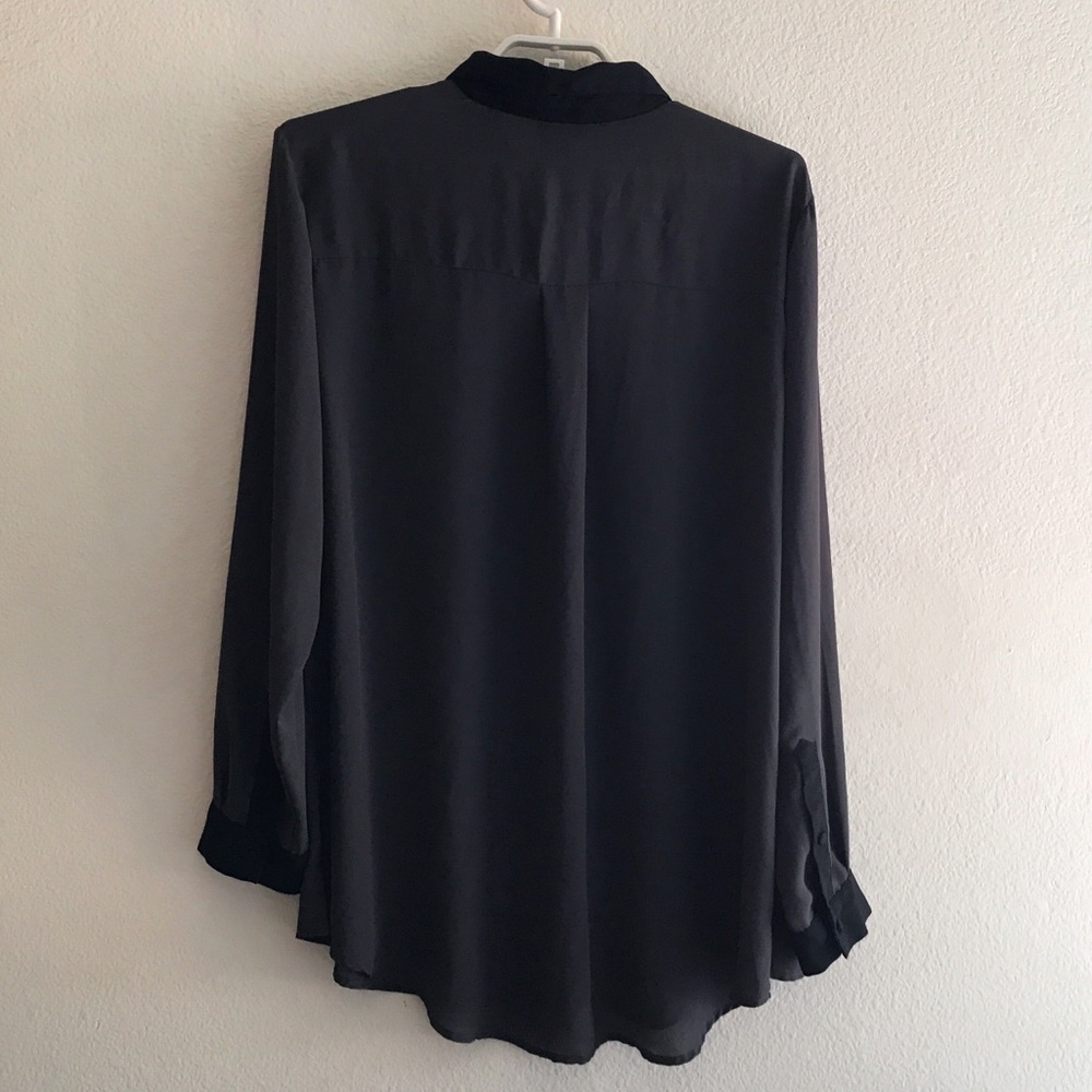Torrid | Colorblock Hi-Lo Soft Shirt - Picture 4 of 7